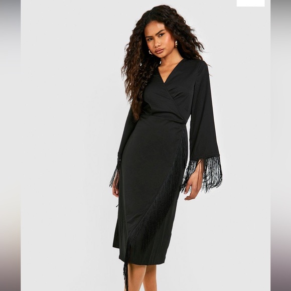 Boohoo Dresses & Skirts - Boohoo black fringe wrap dress size 6 NWTs